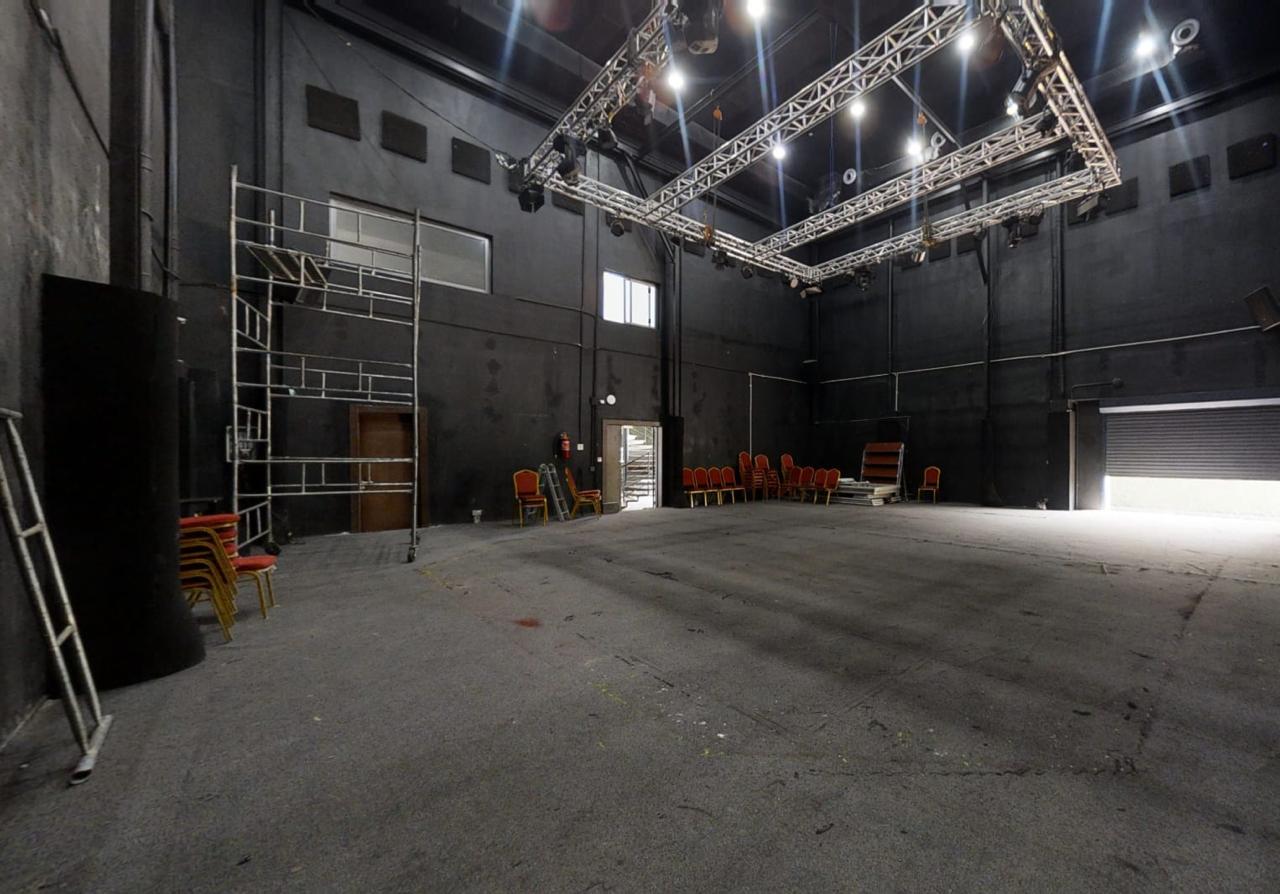 The Freeme Space soundstage and production room